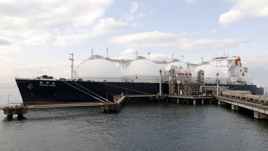 LNG Tanker