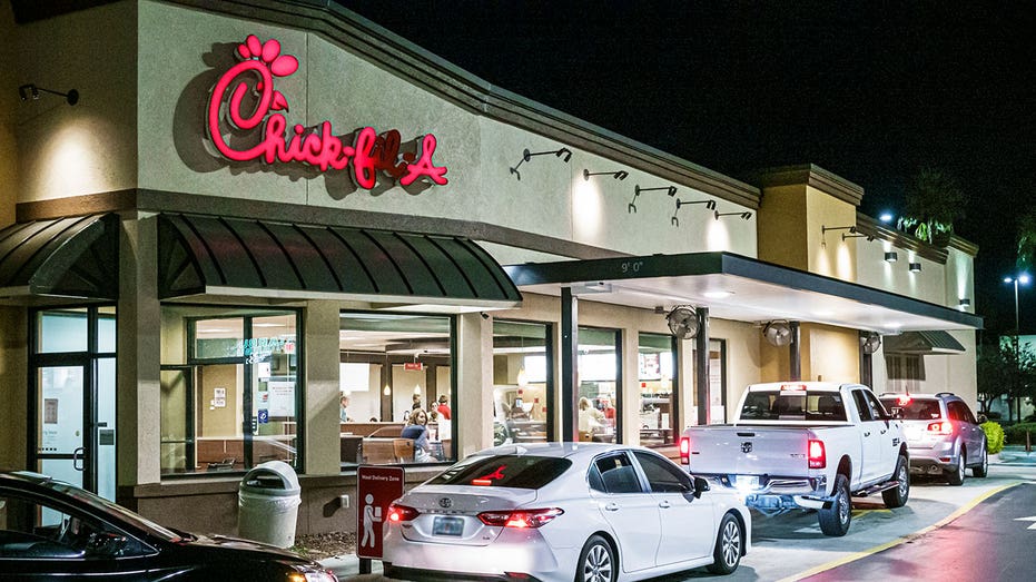 Chick-fil-A drive thru