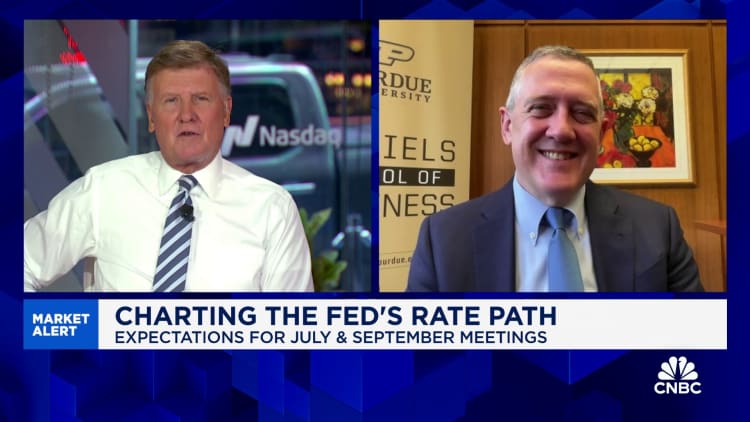 Former St. Louis Fed President: Probability of a recession isn't any higher now than ordinary times